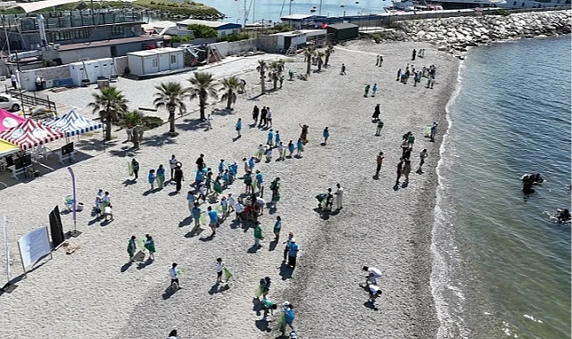 İstanbul Beylikdüzü'nde deniz dibi ve kıyı temizliği