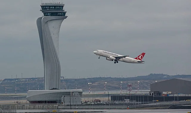 İstanbul Havalimanı'ndan tarihi rekor... 1 günde 1.730 uçuş