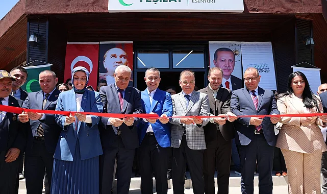 İstanbul'un ikinci Yeşilay Gençlik Merkezi Esenyurt'ta açıldı