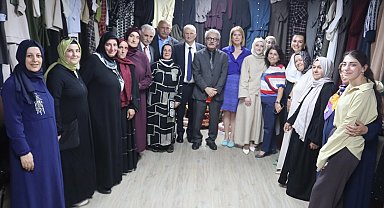 İZMEK yıl sonu sergisi Çubuklubala'da açıldı