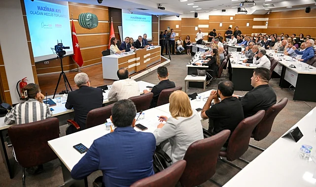 İzmir Bornova'da altyapı hizmetleri ve uluslararası iş birlikleri güçleniyor