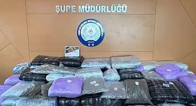 İzmir'de uyuşturucu operasyonu... 371 kilogram skunk ve esrar ele geçirildi