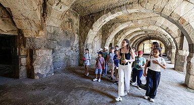 İzmir'in mirası çocuklarla geleceğe taşınıyor