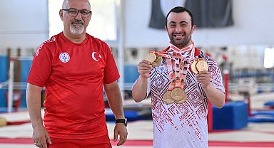 İzmirli özel sporcu Öztürk'ten tarihi başarı