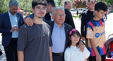 Kayseri Büyükşehir Konservatuvarı'nda mezuniyet sevinci