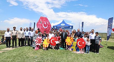 Kayseri Büyükşehir'den Sultan Sazlığı'nda uçurtma şenliği