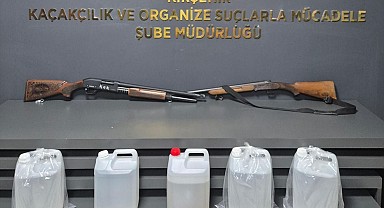 Kırşehir'de 2 ruhsatsız av tüfeği, etil alkol ve sahte içki ele geçirildi