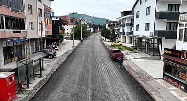 Kocaeli Büyükşehir'den Gölcük'te asfalt yenileme