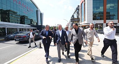 Kocaeli'de uçak pistine dönen cadde esnafından Başkan'a teşekkür