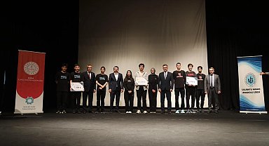 Liselerarası Veri Olimpiyatı'nda şampiyon MERKEZVERİ
