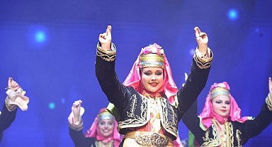 Merinos AKKM’de Kültür ve Dans Dolu Gece