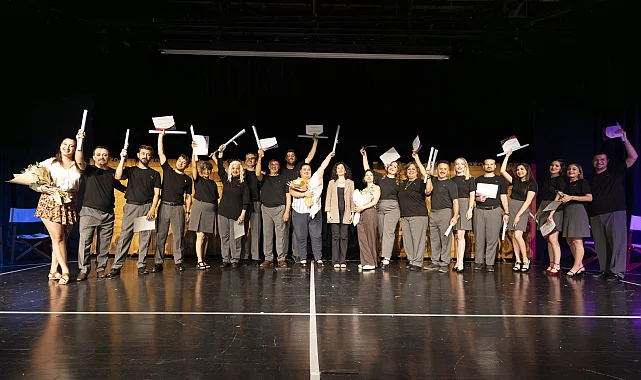 Mersin'de tiyatro kursları final yaptı