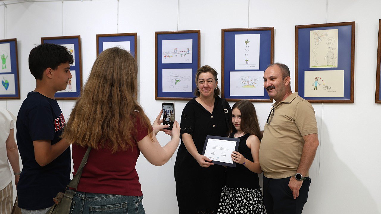 Nilüfer Belediyesi’nden Çocuklara Sanat Dolu Yıl Sonu Sergisi