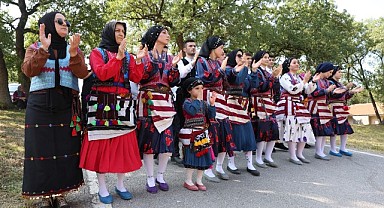 Nilüfer Karadeniz Festivali Renkli Görüntülerle Sona Erdi