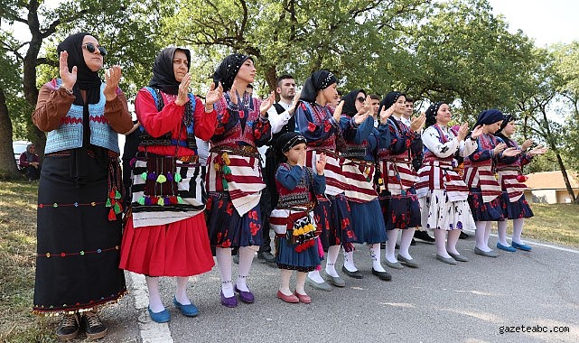 Nilüfer Karadeniz Festivali Renkli Görüntülerle Sona Erdi