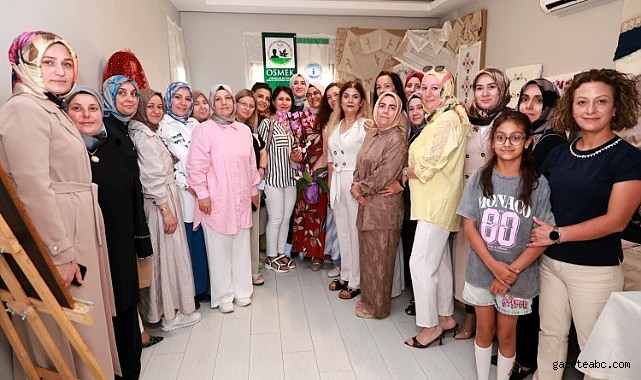 OSMEK Kursiyerlerinden Yıl Sonu Sergisi: El Emeği Ürünler Vatandaşlarla Buluştu