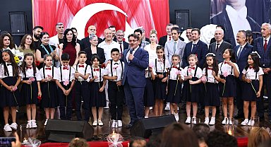 Sakarya Maarif Orkestrası ve Öğrenci Korosu Konseri büyük ilgi gördü