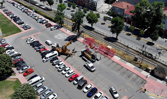 Sakarya'da tarihi gün Dev vinçlerin kurulumu başladı
