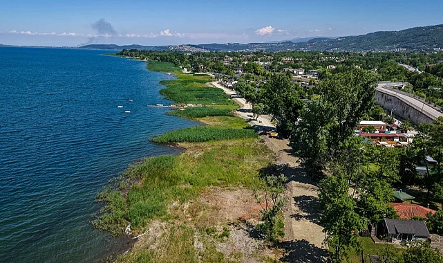 Sapanca Gölü kıyısı şimdi tertemiz... Zehirli sazlıklar gitti!