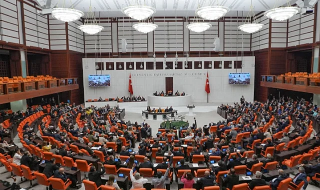 TBMM'de tartışmalı torba teklif mesaisi! Polis hakları, basın düzenlemesi ve orman alanları görüşülüyor