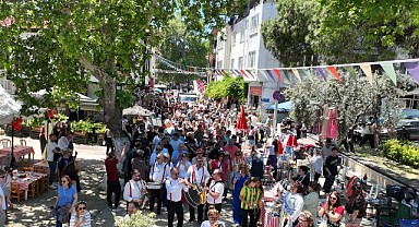 Tirilye’de Zeytinle Gelen Festival Coşkusu