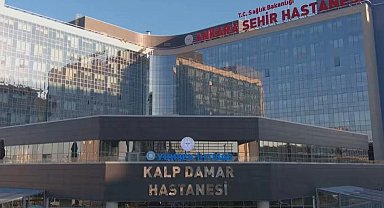 Türkiye'nin ilk yerli kalp-akciğer makinesiyle ilk ameliyat başarıyla gerçekleştirildi