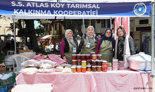 Ulucami Önünde Kadın Emeğine Dayanışma Buluşması