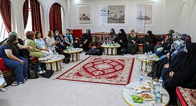 Yaşlılar tecrübelerini Tecrübe-i Hayat ile anlatıyor