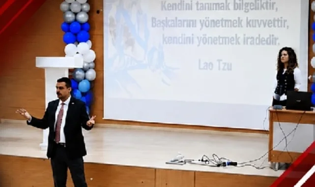 Ağrı'da sağlık çalışanlarına iletişim eğitimi