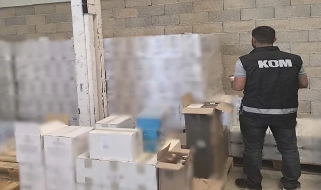 Antalya'da binlerce kaçak içki ve tütün ürünü ele geçirildi