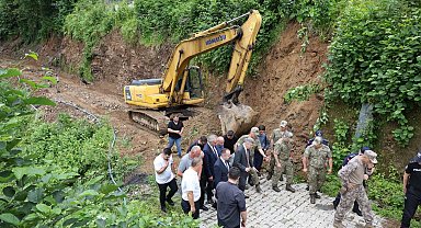 Artvin Valisi Ergün, Gürcistan sınırındaki Kemalpaşa'da incelemelerde bulundu