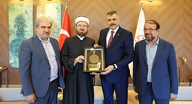 Bakan Çiftçi, Dünya Müslüman Âlimler Birliği Başkanı Karadaği'yi ağırladı