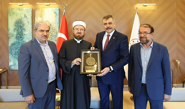 Bakan Çiftçi, Dünya Müslüman Âlimler Birliği Başkanı Karadaği'yi ağırladı