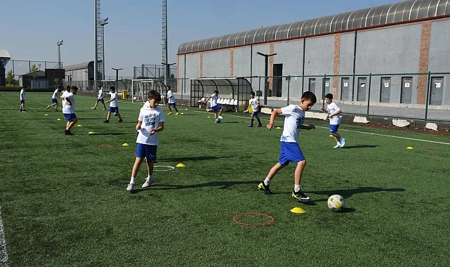Balıkesir Büyükşehir Yaz Spor Okulları sağlıklı bireyler yetiştiriyor