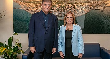 Başkan Tugay Güzelbahçe'de esnaf ve vatandaşlarla buluştu