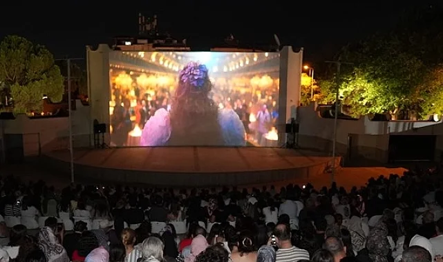 Denizli Büyükşehir'den yaz akşamlarına nostaljik dokunuş