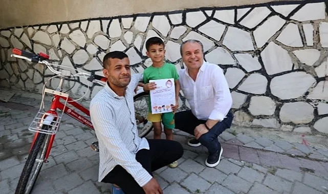 Denizli'de 6 minik hayalini kurduğu bisiklete kavuştu