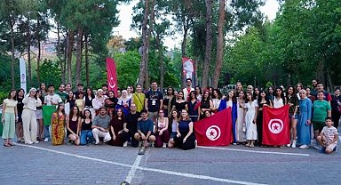 Denizli'de gençler kültür şöleninde buluştu