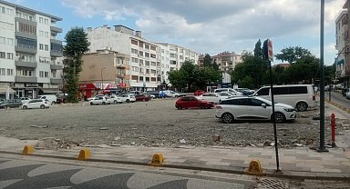 Edirne Keşan'da boşalan arsa otoparka dönüştü