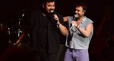 Eser Yenerler'den Murat Dalkılıç'la sürpriz düet