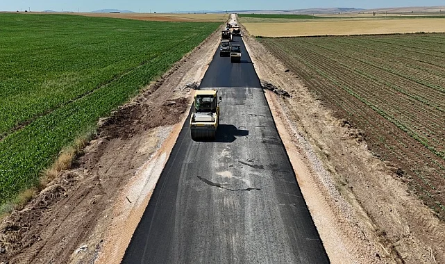 Eskişehir'de yol çalışmaları aralıksız sürüyor