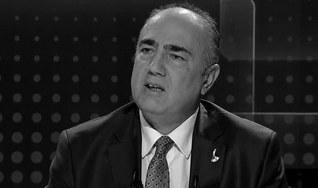 Gazeteci Vedat Yenerer vefat etti