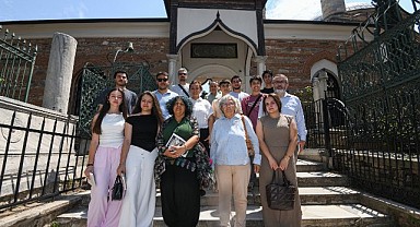 Gençler, Tanpınar’ın Bursa’sını Tarihi Mekanlarda Keşfetti