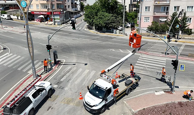 Güvenli yolculuk için Büyükşehir mesaide