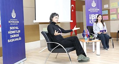 İBB'nin kadın yazar buluşmasına 7 bini aşkın katılım