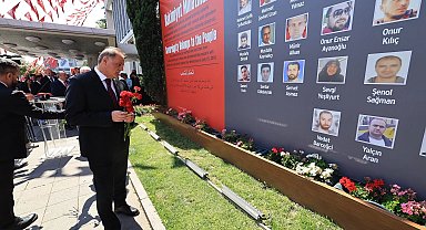 İstanbul Büyükşehir Belediyesi'nde 15 Temmuz şehitleri anıldı
