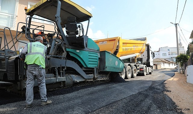 Karacabey’de ulaşım konforunu artıracak yol çalışması