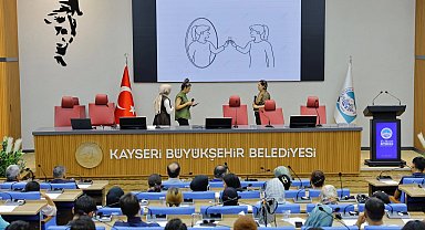 Kayseri Büyükşehir'den aile semineri