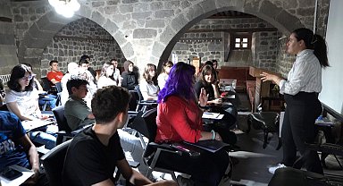 Kayseri Melikgazi'den İngilizce workshop