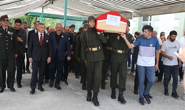 Kıbrıs Gazisi Yusuf Tayşi Artvin'de toprağa verildi